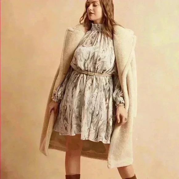 Banana Republic Smocked Crinkled Dress - Picture 6 of 10